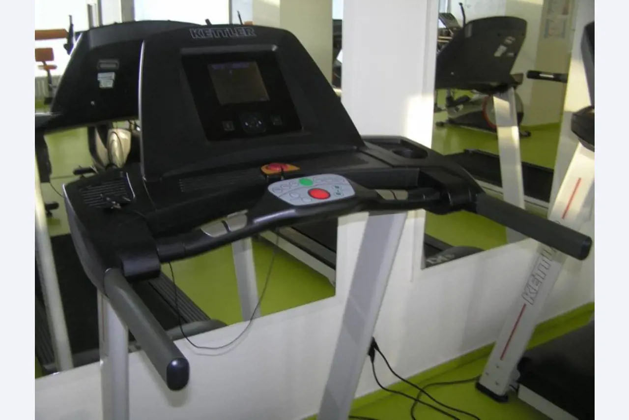 Prumyslových robotu-3